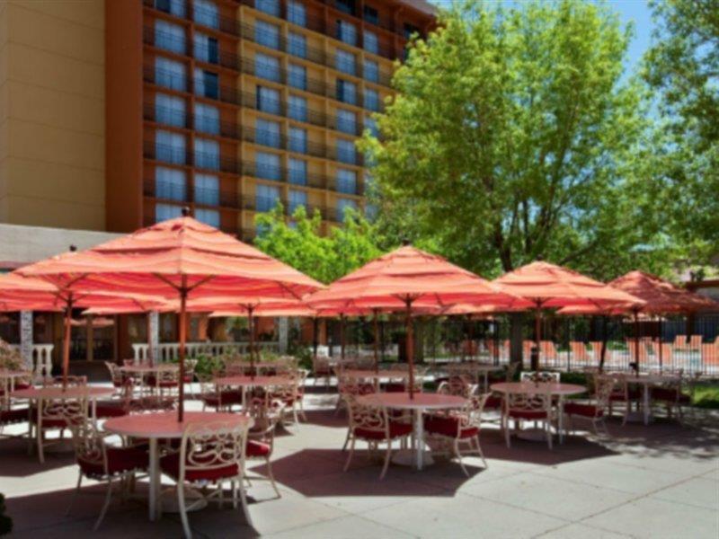 Отель Albuquerque Crowne Plaza By Ihg Экстерьер фото